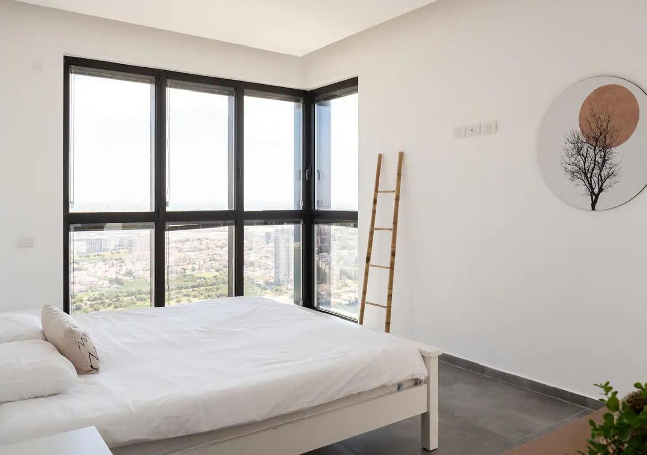 Apartament Oַ&O Group- Luxury Penthouse Jacuzzi Sea 36 Floor Bat Jam Zewnętrze zdjęcie